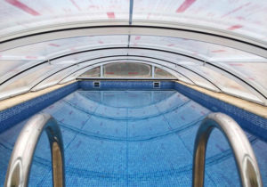 Cómo elegir una cubierta para piscina perfecta para ti