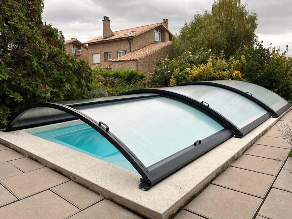 cubierta para piscina en Navarra, Pamplona
