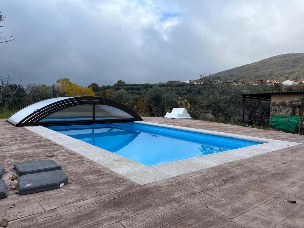 Cubiertas para piscinas Hemos transformado otro rincón de Cáceres en un oasis de serenidad con nuestras cubiertas para piscinas 4